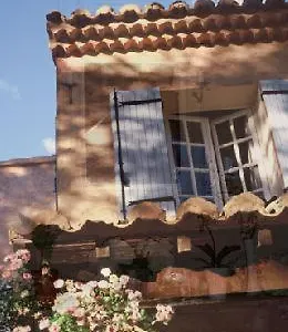 Hotel Logis Restaurant Des Pins, Bedoin